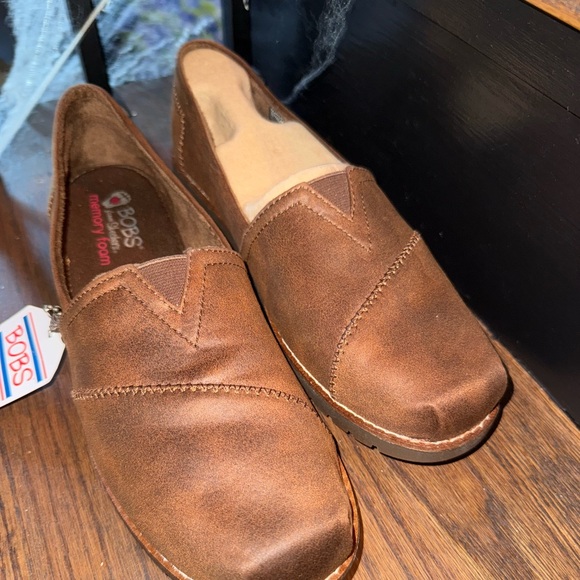 Bobs very comfy - Picture 1 of 2